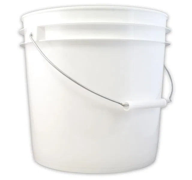 2 gallon solid bucket
