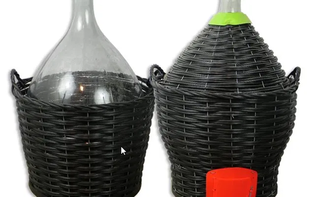 Demijohn with Spigot