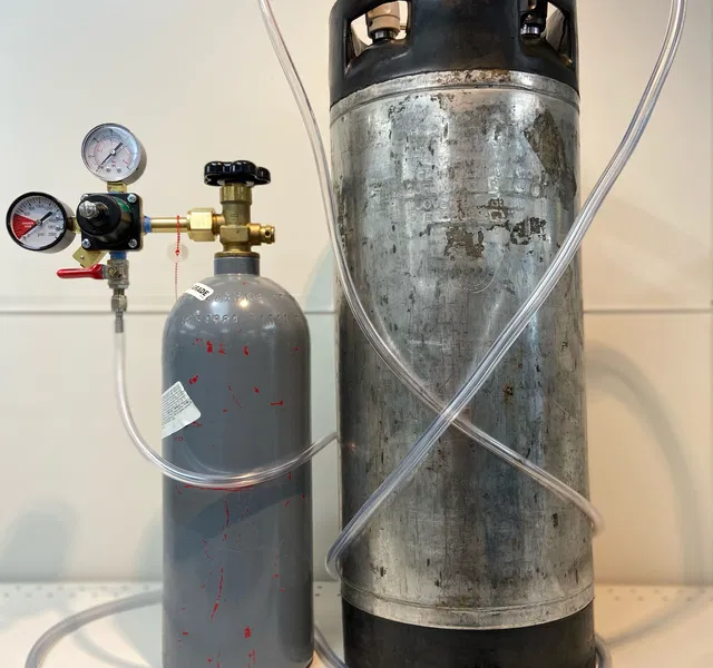 Complete Pin Lock Seltzer Water System