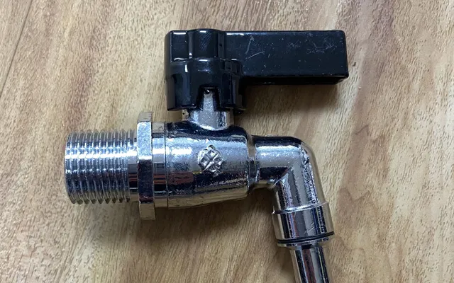Variable Capacity Tank 1/2" Replacement Spigot